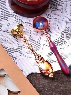 💮3/$30💮 Gold Wax Seal Stamp Handle & Wooden Spoon Set